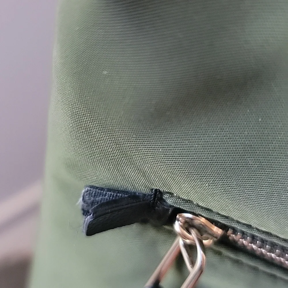 KATE SPADE Dawn Olive Green Nylon Zip Closure‎ Designer Crossbody Shoulder Bag